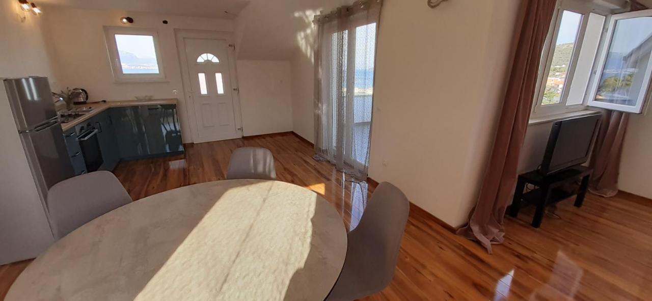 Apartmani Rita Слатине Екстер'єр фото