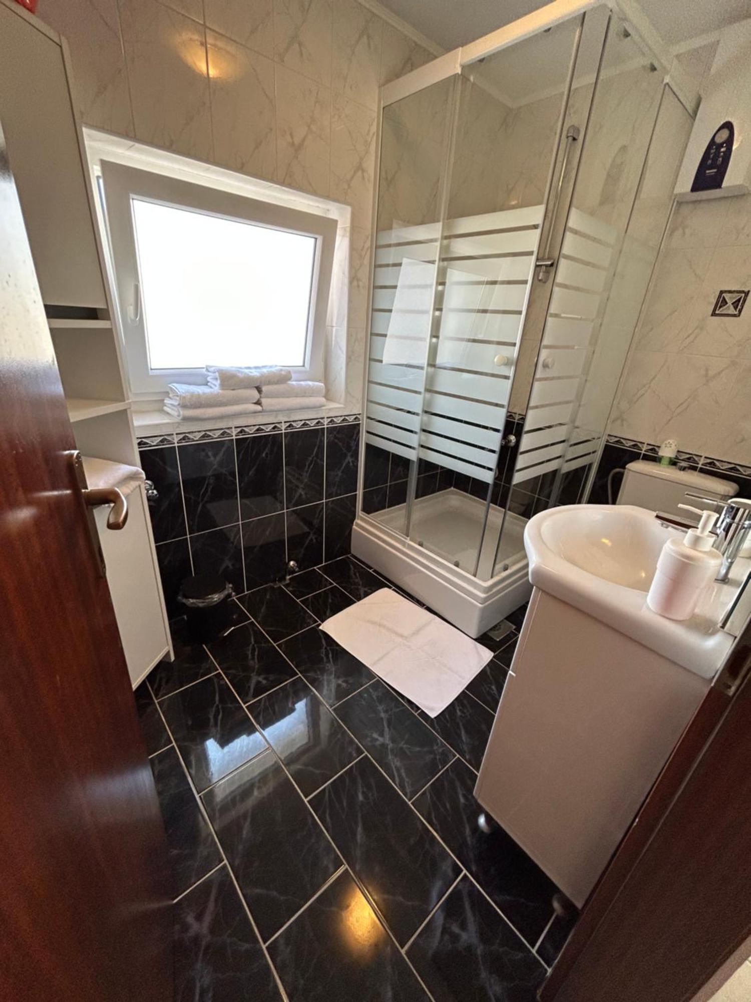 Apartmani Rita Слатине Екстер'єр фото